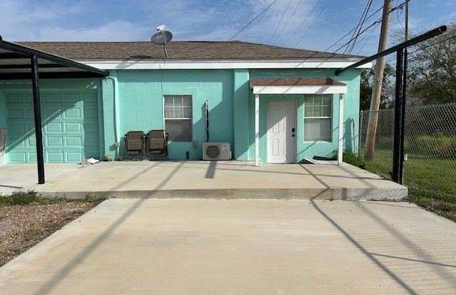 633 N Commercial Street N photos photos