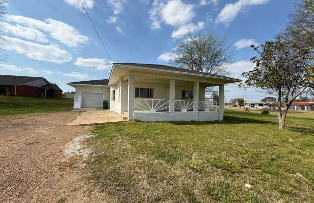 Renovated 5 Bedroom 2 Bath Home for Rent! photos photos