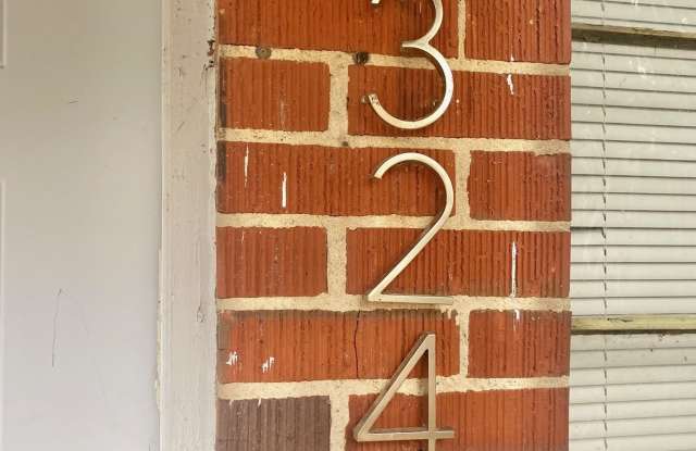 324 E Pershing Street Gallery 3