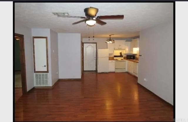 504 Pool Street photos photos