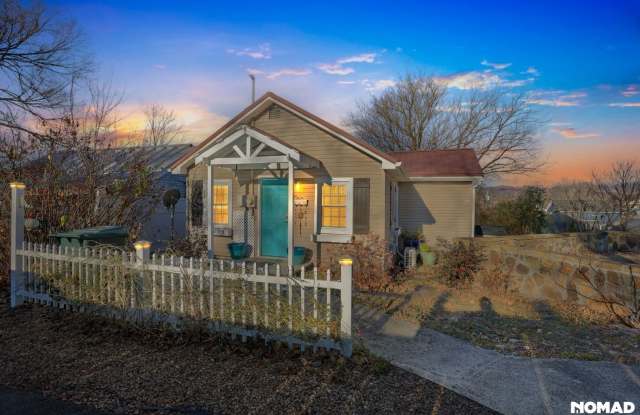 Charming 1BR House in Bristol Gallery 1