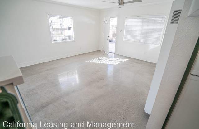 25107 Everett Drive #B Gallery 2