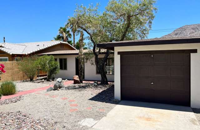 La Quinta Gem – 2 Bedroom Home with 1-Car Garage Gallery 1