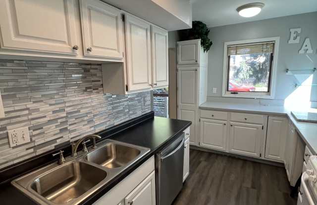 122 Whitehills Drive Gallery 3