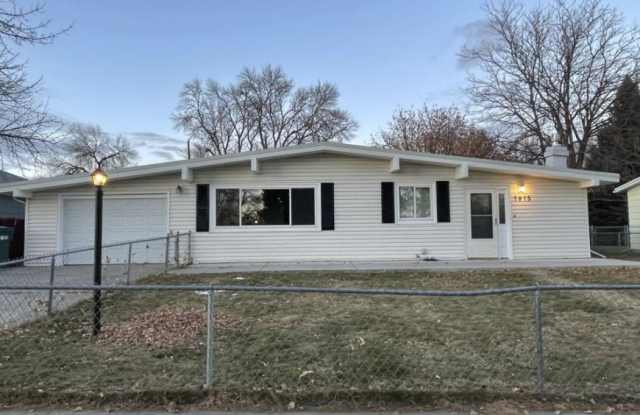 1915 Parkhill Drive photos photos 1915 Parkhill Drive photos photos