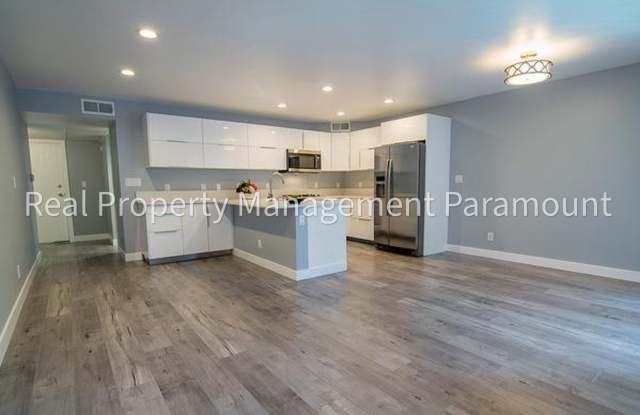 Spacious Condo with Relaxing Pool Views Gallery 3