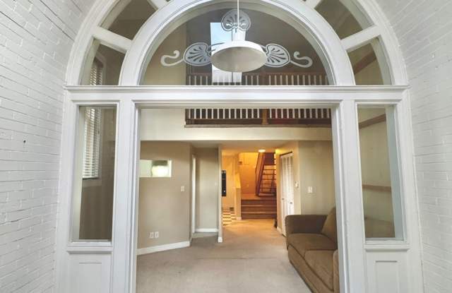 108 West Byers Place photos photos