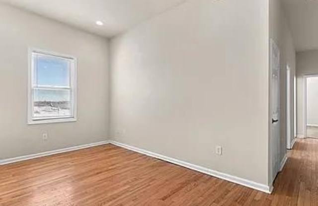 1275 MEIGS Place NE Gallery 4