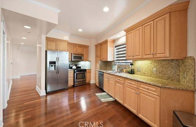 11989 Laurelwood Drive Gallery 4