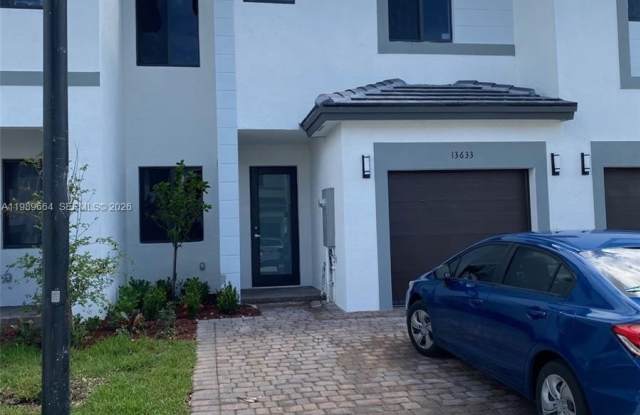 13633 SW 157th Pl photos photos