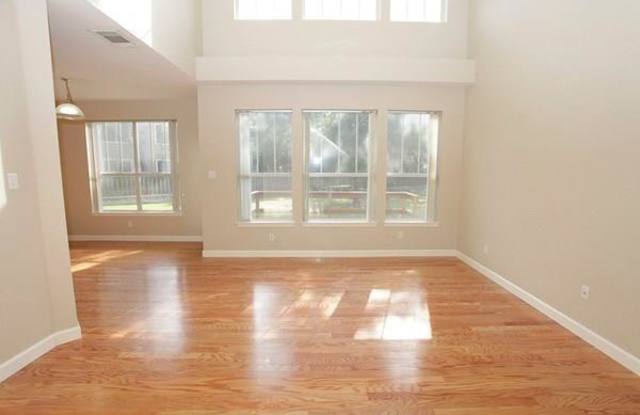 4400 Switch Willo Unit#6 Gallery 4
