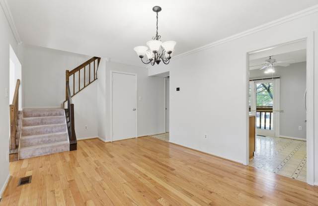20469 Waters Point Ln Gallery 3