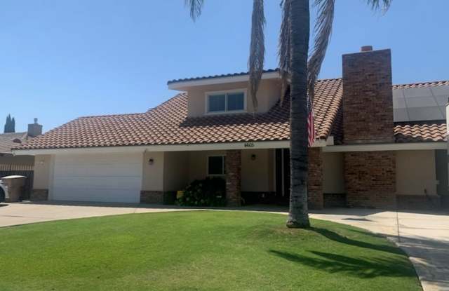 Beautiful 5 Bedroom, 3 Bathroom Home with a Pool in NE Bakersfield Gallery 1