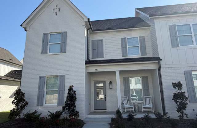 3BR/3.5BA For Rent Gallery 1