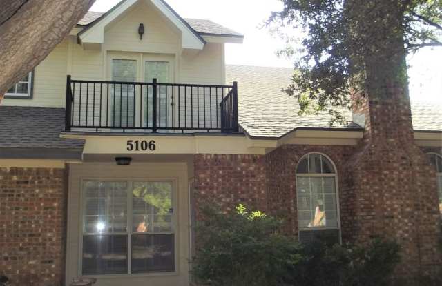 2/2/2 Townhouse in Southwest Lubbock - 5106 79th Drive, Lubbock, TX 79424