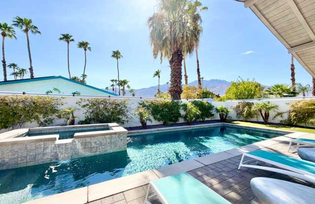 AVAILABLE NOW!! Gorgeous 3 Bedroom, 2 Bathroom House with Pool!! photos photos
