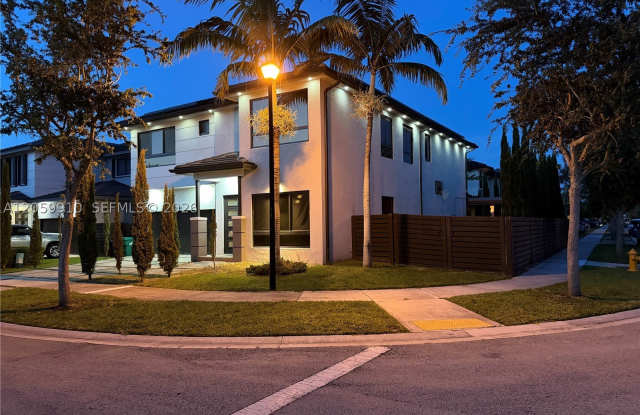 13661 SW 160th Ct Gallery 3