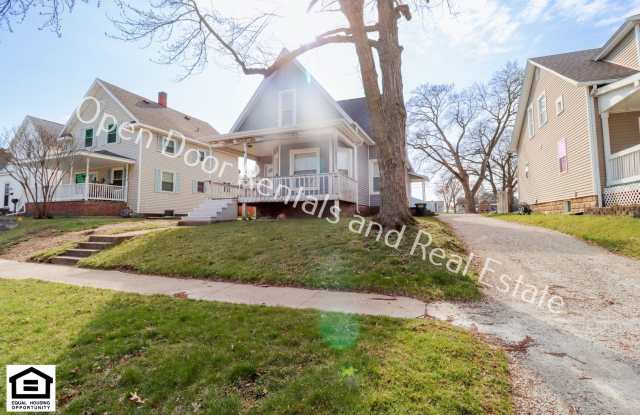 515 N State St photos photos