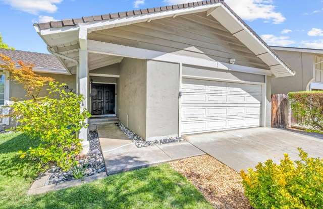 6375 San Anselmo Way Gallery 2