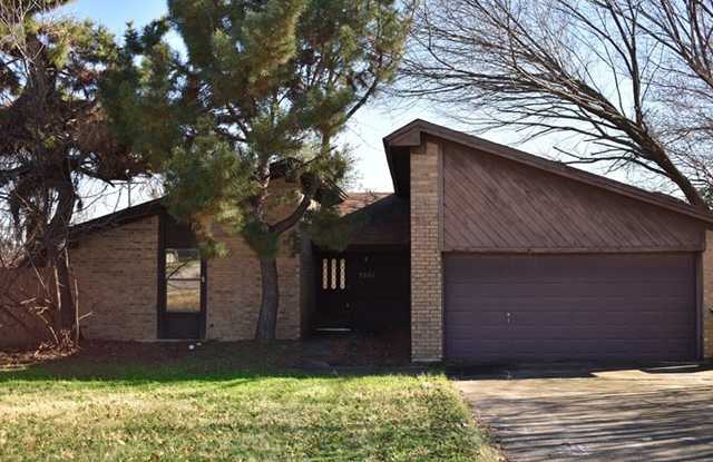 2801 Tumbleweed Trl - 2801 Tumbleweed Trl, Grapevine, TX 76051