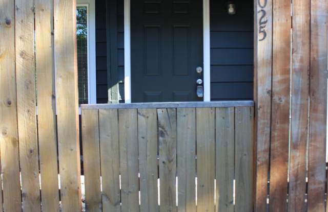 2025 SE River Road, wp403 Gallery 3