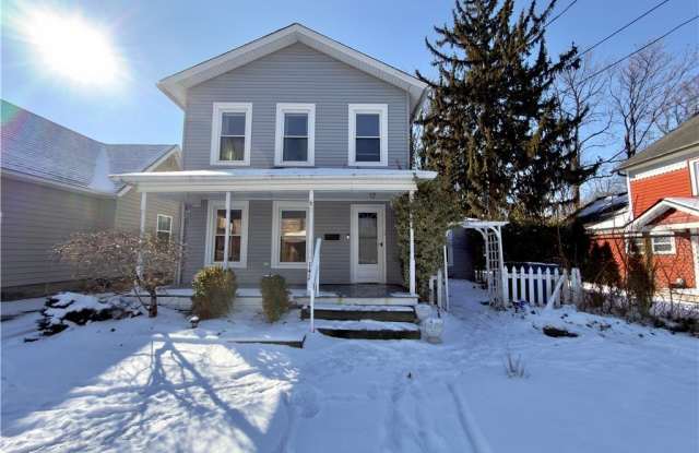 142 Beaver Court - 142 Beaver Court, Amherst, OH 44001