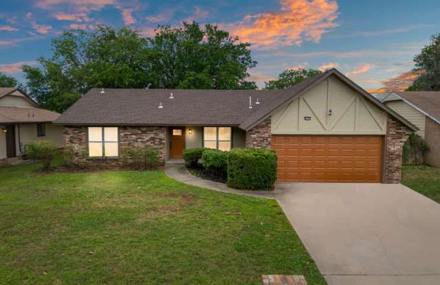 3 Bed | 2 Bath near Downtown Tulsa! - 2230 West Haskell Street, Tulsa, OK 74127
