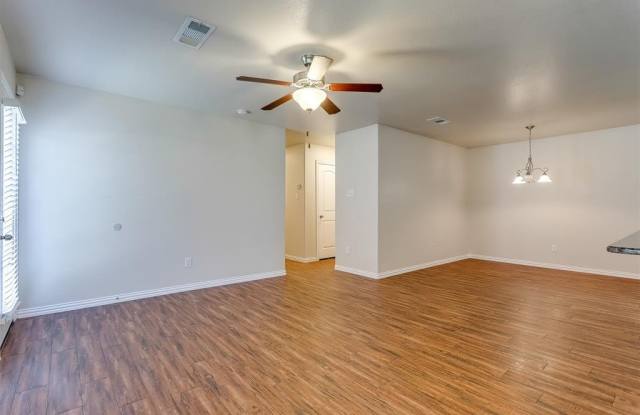 452 Canvas Court Gallery 4
