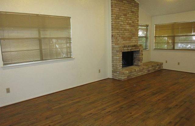 2110 Greencove Drive Gallery 2