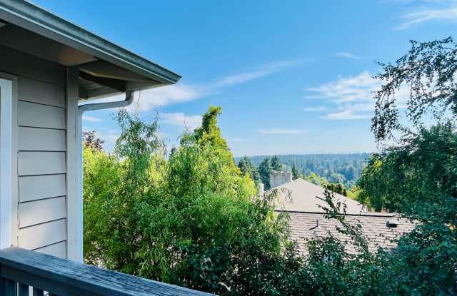 Stunning Home for Rent in Kirkland – Spacious  Modern Living - 9709 Northeast 139th Street, Kirkland, WA 98034