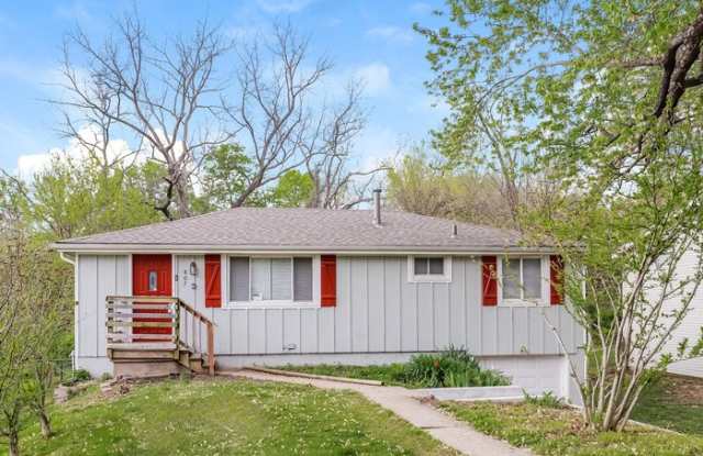 807 Northeast 82nd Terrace - 807 Northeast 82nd Terrace, Kansas City, MO 64118