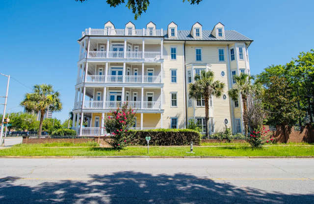 Experience Downtown Columbia Living at Its Finest! Gallery 3