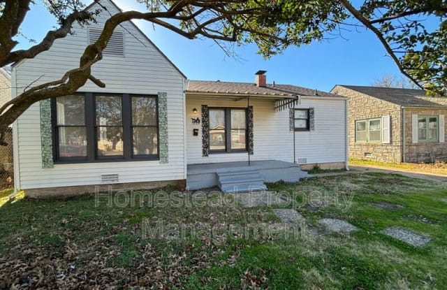 1224 SW 35th St photos photos