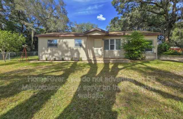 2401 NE 59th Pl - 2401 Northeast 59th Place, Marion County, FL 34479