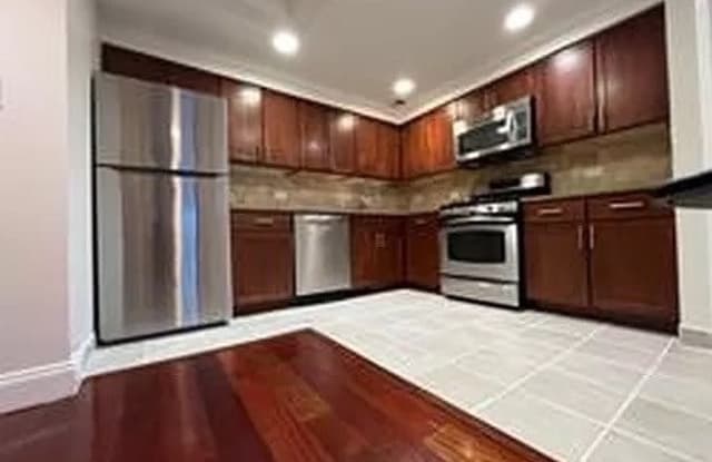 143-41 84 Drive Drive - 143-41 84th Drive, Queens, NY 11435