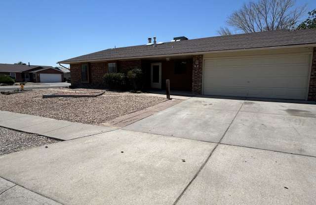 6101 Equertrian dr NW photos photos