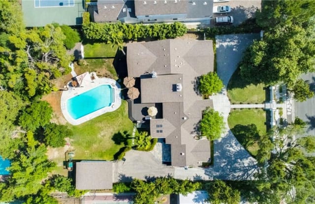 5400 Shirley Avenue - 5400 Shirley Avenue, Los Angeles, CA 91356