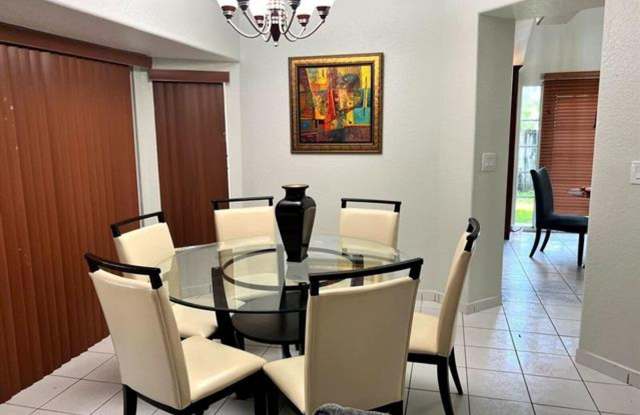 6251 NW 199th St # 6251, Hialeah, FL 33015 Gallery 4
