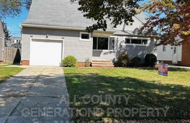 16402 Webster Rd - 16402 Webster Road, Middleburg Heights, OH 44130