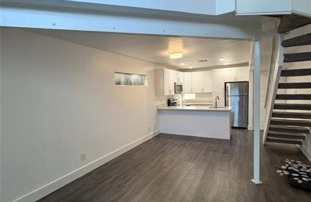 2727 Welborn Street Gallery 4