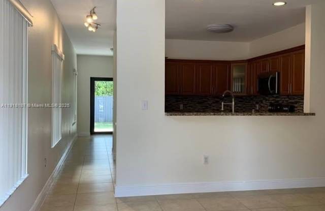 5494 NW 4th St - 5494 Northwest 4th Street, Miami, FL 33126