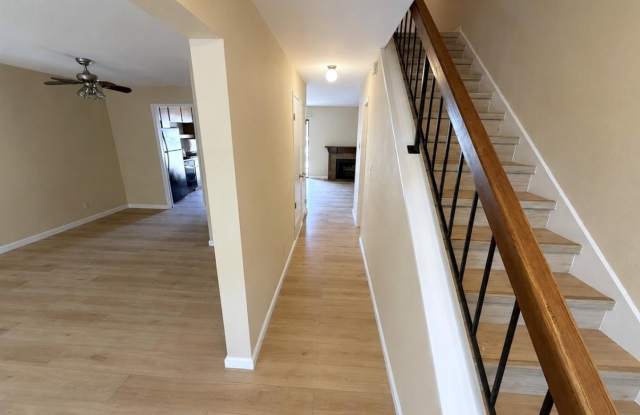 1662 Parkside DR Gallery 4