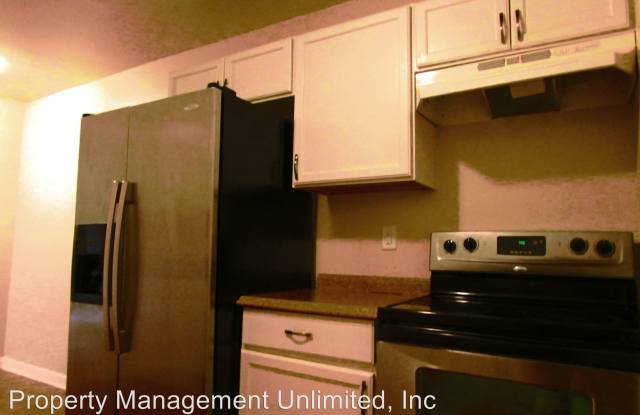 5919 Lone Oak Drive Gallery 4