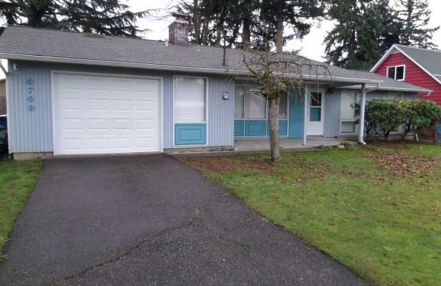 Adorable  Immaculate 3-Bedroom House with Large Fenced Yard! photos photos
