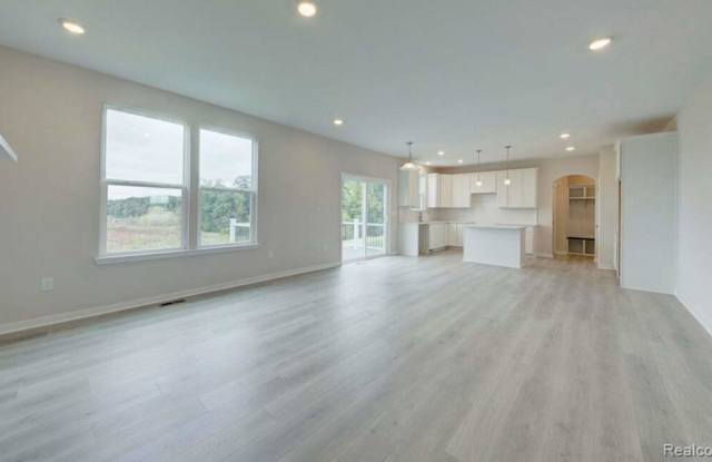2123 Steelwood Derive Gallery 3