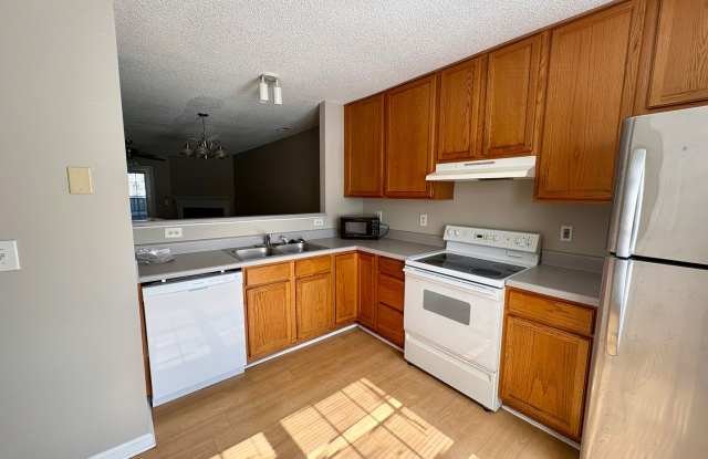 Quiet, Tucked-Away Townhome Gallery 4