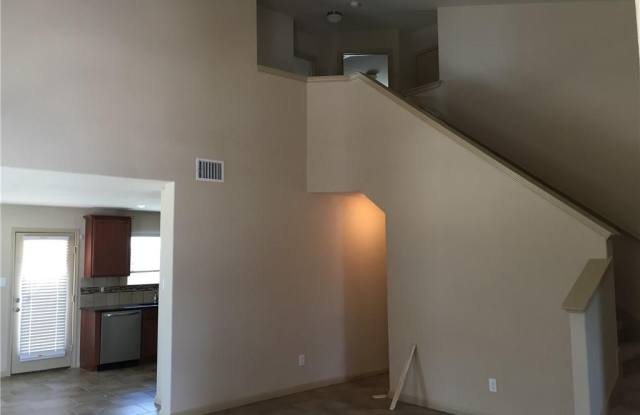 2240 Hawk Gallery 4