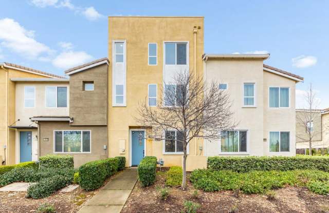 Spacious 3-Story Home in Rancho Cordova photos photos Spacious 3-Story Home in Rancho Cordova photos photos