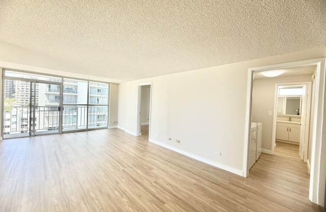 2br/2ba/1pkg in Makiki - Water/Sewer/Trash INCL! Gallery 3
