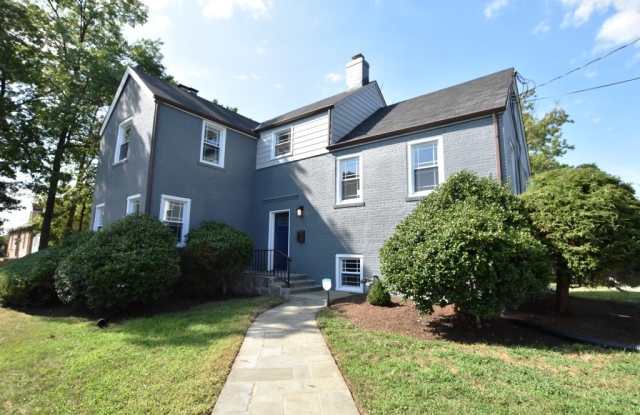 Spacious, Sunlit 3BD 4BA w/ Big Yard Near Downtown Takoma Park! - 136 Sheridan Street Northeast, Washington, DC 20011